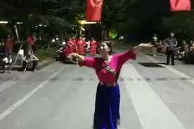 #让我们舞出美丽舞出健康 ！随着音乐的节奏随着心意而舞动！视频封面