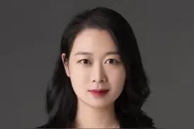 河北医科大学第二医院，某医生被妻子实名举报，将承担哪些法律责任？#抖来普法2022 #法律常识 #法律知识 #法律科普 #法律视频封面