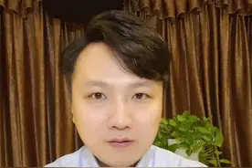 生命至上，以人为本，为全体机组和101名机上旅客点赞#为救助断臂男孩这趟航班二次开门  #大v快评视频封面