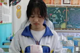 #点钞 点钞技巧大展示。@抖音短视频视频封面