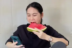 我老公之心，路人皆知😅#广西夫妇 #模仿老公 #戏精老婆模仿老公的日常视频封面