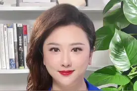卫健委公布优化防疫20条措施。11月12日国际国内重大时事，外卖员送餐猝死家属获赔217万#主播  #新闻  #焦点  #头条  #最新消息  #重大事件视频封面
