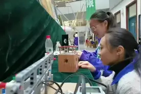 东北师大附中举行第十四届科技节视频封面