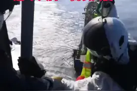 危！渔民作业受伤昏迷，血流不止。浙江紧急派出直升机，成功救援！#浙江dou知道 （供稿：浙江省应急管理厅）视频封面