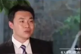 陶勇医生5月14日恢复出诊，被砍后有患者的妈妈要给自己捐手让他很感动。历经生死，陶勇依旧觉得人间值得。视频封面