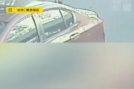 浙江台州，准妈妈走着走着#孩子生出来掉路上了 这位母亲生孩子居然如此容易？😂视频封面