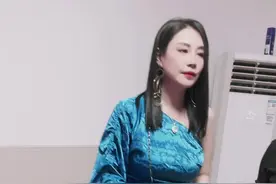 马上开播了#现场演唱 #抖音小助手视频封面