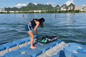 下板到上岸，全套流程~ 66的~~~ #电动冲浪板  #水上运动视频封面