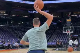 #nba新赛季2021 以后不许再叫咱“五花肉”了！瞅瞅约老师现在婀娜的身姿，一个字：苗条！#nba花絮 #nba75周年 视频封面