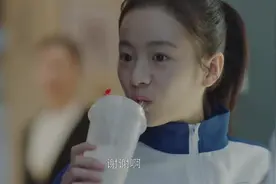 共用一根吸管的异性朋友？#东方卫视小欢喜 #陶虹 #周奇 #李庚希视频封面