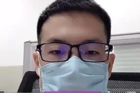 指甲上出现的黑色条纹大多可能是甲母质痣，我们定期复查平时多观察就可以 #指甲盖有黑线 #皮肤科医生王世宁视频封面