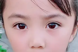 这还咋教呀  不过天真的反义词到底是啥呀  #语文老师 #大头biubiubiu #萌娃 @抖音短视频视频封面