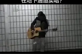 谢天笑《是谁把我带到这里》视频封面