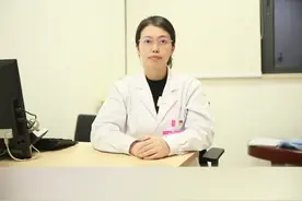 儿童发烧可以盖被子捂汗吗？李医生告诉你真相！
#宝宝发热dou知道 #关爱儿童健康 #医学科普 #健康科普 #小儿发热 视频封面