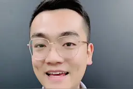 C位，网络流行语，即Carry或Center，核心位置的意思！🤔#实用英语 #英语小知识视频封面