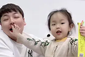 哈哈哈暖宝成长了，有劲儿了也变理智了😂不能不要手了，还得留着吃饭呢🤣视频封面