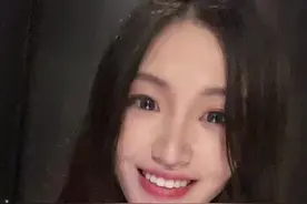发现了男朋友的小号才知道他有这样不为人知的一面！！一整个被他无语住了#创作灵感 #恋爱 #情侣 #搞笑视频封面