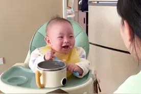 据说百分之九五的宝宝听到妈妈发出噗噗声会笑的停不下来，赶快试试你家宝宝反应吧#育儿 #育儿经验分享 #魔性笑声视频封面