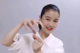 《祈祷》手语词汇讲解教程#手语 #手语教学视频封面