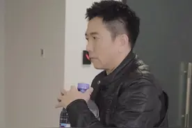 这个店家也太“黑心”了...#演技派 #温兆伦@赵庭 @俞佳视频封面