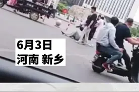 精神病院门前女孩坐地哭叫，家人和医护围拢安抚。疑似因高考在即压力太大！ #高考 #家庭教育视频封面