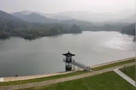 南京.浦口.百子岭水库。#南京小众景点  #航拍 老山系小众水库视频封面