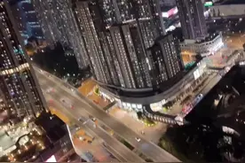 疫情下的香港，香港这几天y情快速扩散和加速上升期，听说从大陆运一次蔬菜都要隔离21天，才能运一车菜回，新文说预测要禁足七天，现在超市所有商品都抢空了，备好粮食，好好呆着吧，在家没感染己经是幸福的了，我们的医护人员还要冒着生命危险在工作，太难了，坚持呆在家不出去添乱！#香港加油#疫情早点结束#抗疫情在家也是作贡献视频封面