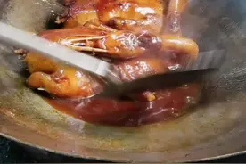 经常有粉丝朋友问我碌鸭怎么做的，现在我把制作过程分享给大家，学会了赶紧做给家人吃吧😊#抖音美食创作人视频封面