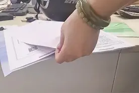 太平人寿真是狠，当初只听到业务员说得蛮好，现在才知道这个险种，本来交的少保额又蛮低，只要活着想退就只能退现金价值，交了一万多，现在要退只能退两千来块钱，我知道退保有损失，但扣这么多也简直太黑了吧#保险骗人套路 #退保险 视频封面