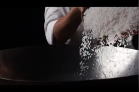 客家人的头牌菜,古法手撕盐焗鸡,专用客家大山放养胡须鸡视频封面