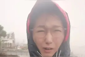 舟山风雨交加，跨海大桥封闭…浙江一地紧急停工#台风灿都 登陆点调整#浙战灿都 #新闻姐 @抖音短视频 视频封面