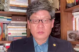 欣喜：访谈过两次的《亲爱的》原型孙海洋找到儿子。呼唤：唯有“买拐同罪”方能“天下无拐”。 #为什么我们对人贩深恶痛绝视频封面