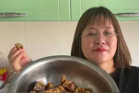 过年必做年货炸酥鸡  做法简单 外焦里嫩  香酥可口#在家做美食 #美食推荐 #抖音美食推荐官视频封面