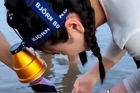 去之前想征服大海，结果让大海上了一课，含泪吃两大碗饭哈哈哈💋💋💋#赶海 #抓螃蟹 视频封面
