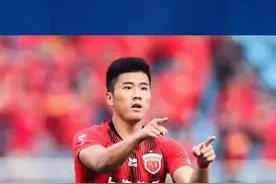 #dou来亚冠 2-1！#李圣龙 头球#梅开二度 #上海上港 #亚冠 反超#悉尼 取首胜#中国球员 #国足视频封面