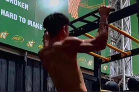 中学引体向上14个满分，貌似这都还没满分。视频封面