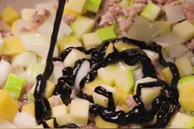 简单易学的韩式炸酱饭，小孩超爱吃#美食教程 #一起吃饭吧视频封面