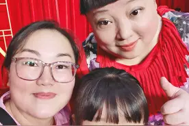 来个原声的，真不愧是湘江第一大美女何晶晶，爱了爱了，最后来个彩蛋#得乐社 @DOU+小助手 视频封面