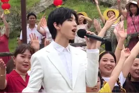 #王俊凯 下党“心连心”慰问演出《我们都是追梦人》太好听太好看了！一定要看到最后！视频封面