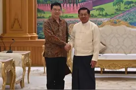 缅甸军方领导人会见中国外交部亚洲事务特别代表邓锡军！ #国外视频分享 #缅甸 #中缅 #敏昂莱 #中缅边境视频封面