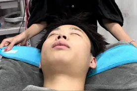 修面一时爽，一直修面一直爽刮脸是老一辈的放松，修面是现代人的享受，一起来修面吧#零基础教学 #手把手教学 #老刀修面 培训视频封面