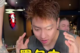 澳洲一个人90刀美式烤肉自助餐！ 吃不完打包带走？猜猜我最后做了什么事全场鼓掌？#自助餐 #牛排#海外生活视频封面