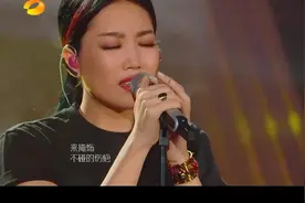 #爱#alin黄丽玲#歌手 娓娓道来的爱刻入心底，想是真爱视频封面