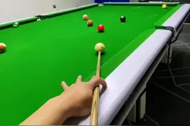 “想着你的脸泪水模糊了双眼，好恨我自己没有把你留下来。”#音乐 #台球 @老二道（半吨兄弟） 视频封面