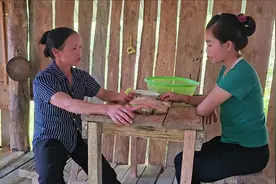 哑女西奈和母亲一起品尝芒果沾椒盐 为农场后续搭建新棚舍视频封面