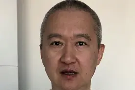 秦雪和吴柳芳，体育冠军，颜值主播，残忍的斗鸡运动视频封面