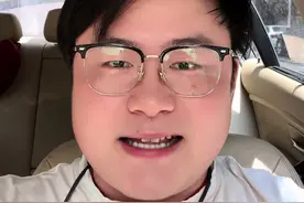 普通话VS武汉话 #武汉话 #一本正经飚方言 #搞笑视频封面