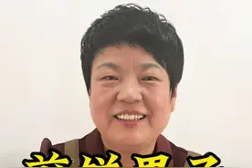 煎饼果子 煎饼果子自己在家做，干净卫生又好吃，大家都试试吧#煎饼果子 #煎饼果子家常做法 #普通的饭菜都是家的味道 #我的厨房日记视频封面