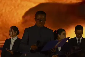 #上热门 我是一名老师！视频封面