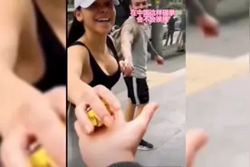 外国碰拳是代表什么意思视频封面